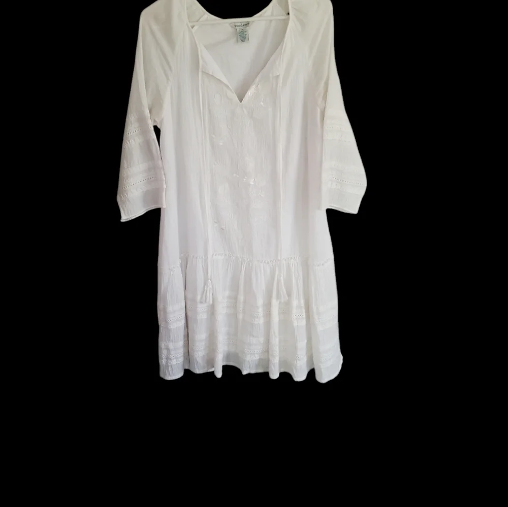 Sundance cataloge white cotton Gauze embroidered dress, size medium - Picture 3 of 12